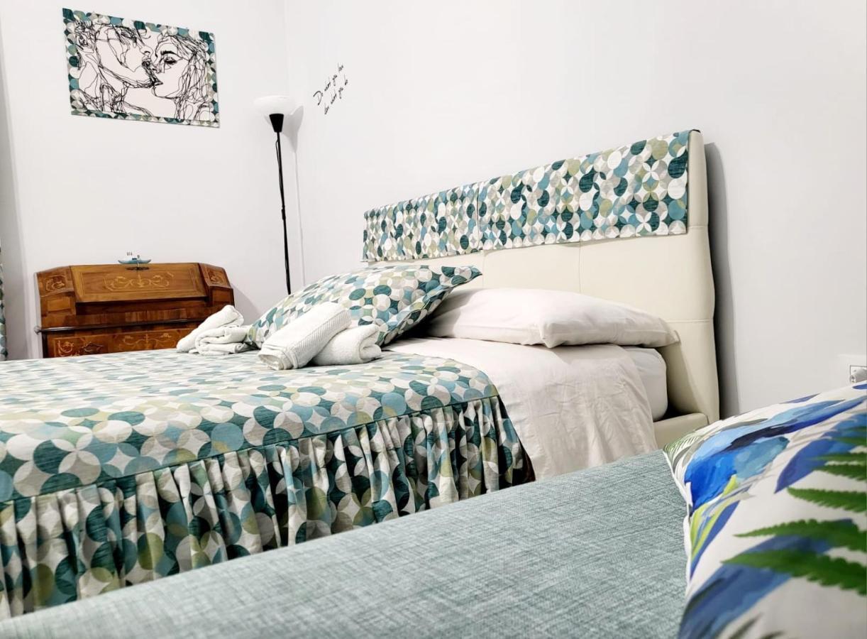 Dory'S Room Camera Nel Cuore Di Napoli Eksteriør bilde