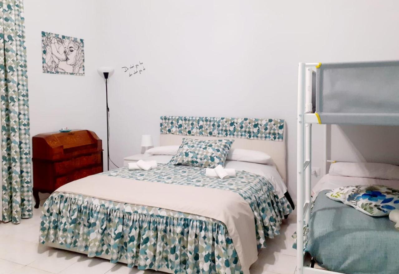 Dory'S Room Camera Nel Cuore Di Napoli Eksteriør bilde
